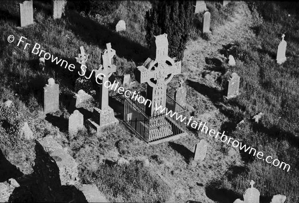 BOWERS FAMILY AT MONASTERBOICE